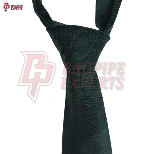 Green Neck Tie – Classic Men’s Formal Tie for Business & Weddings